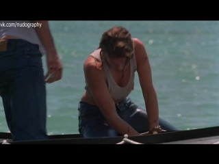 chest cindy crawford (cindy crawford) in the movie fair game (fair game, 1995, andrew cipes) milf