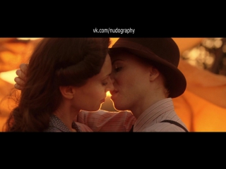 lesbian kiss. mary stockley, natasha wightman - v for vendetta (2006)