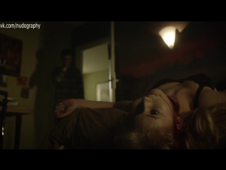 lily loveless (lily loveless) in the series ghosts (faded, the fades, 2011) - season 1 / episode 2 (s01e02)