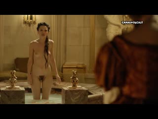 anna brewster (anna brewster nude scenes in versailles s02e02-07-09-10 2017)